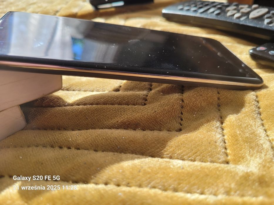 Samsung s20 ULTRA -100x ZOOM(premium- snapgragon-USA)-niewielka KROPKA