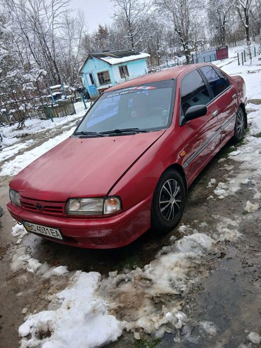 Продам автомобіль Ніссан P10