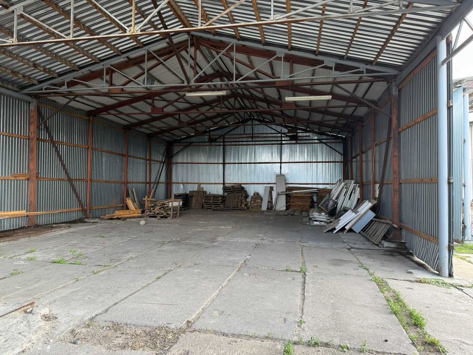 Продаж виробничого комплексу 4320 м2 та 2 га у Житомирська обл, Чуднів