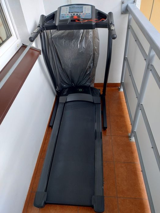 Bieżnia elektryczna Master F 11