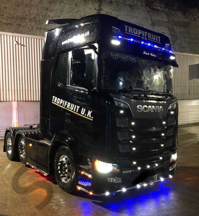 Orurowanie pod zderzak stal nierdzewna polerowana Scania S / R