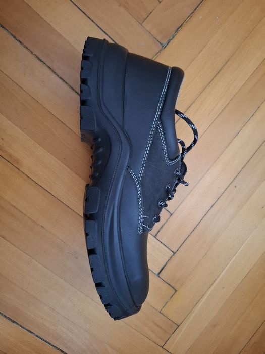 Buty robocze firmy Uvex  rozmiar 44