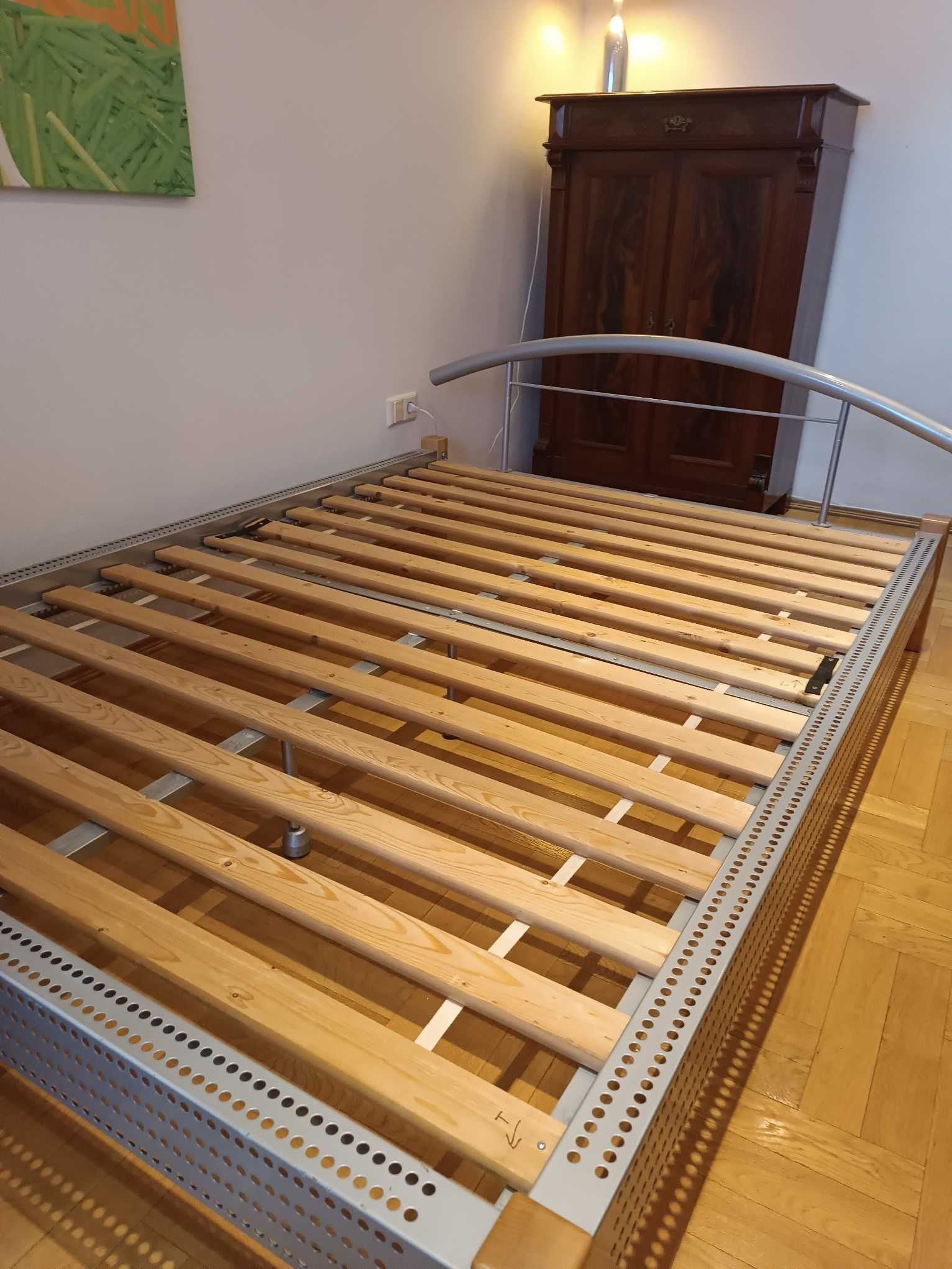 OKAZJA solidne łóżko metalowe + MATERAC GRATIS