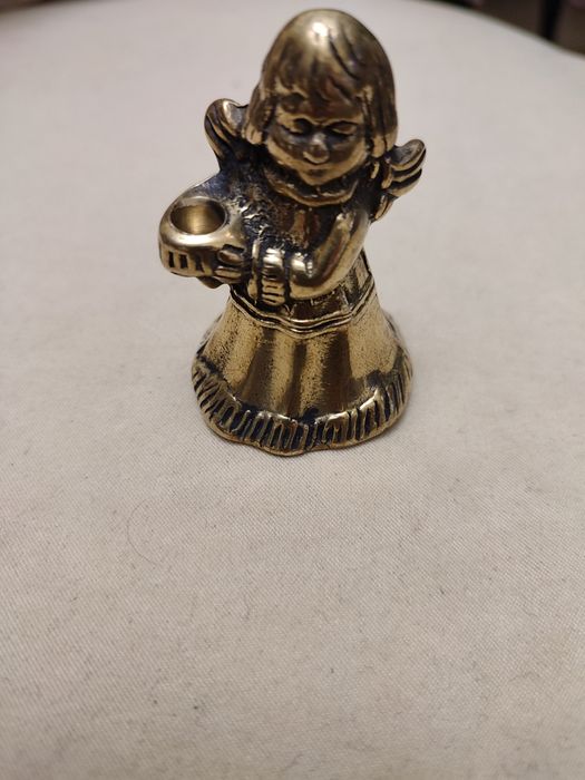 Продам бронза подсвечник ангелочек