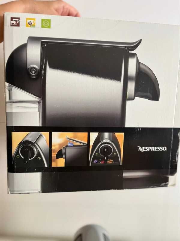Nespresso Essenza Automatic - Maquina de café