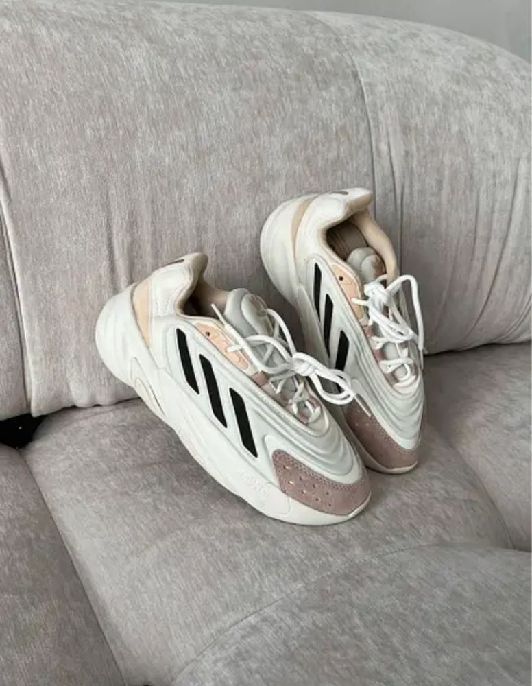 Кросівки adidas ozelia