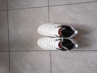 Sneakersy białe,