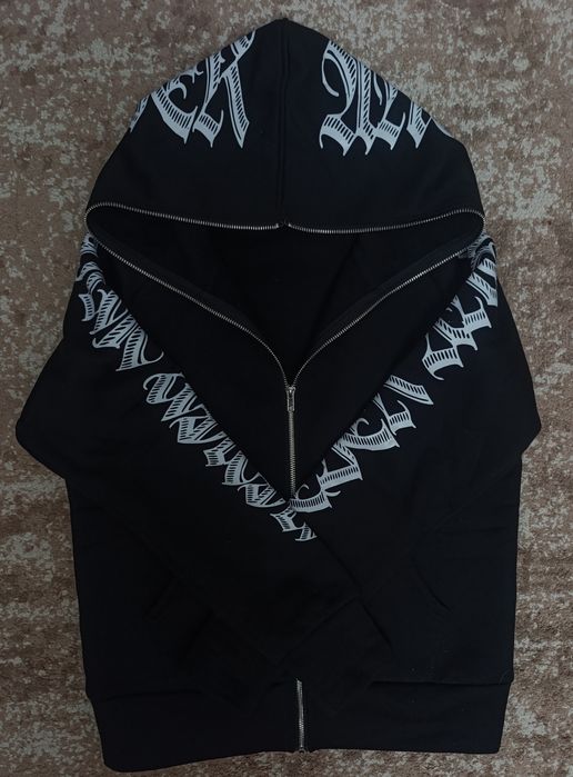 Кофта на замку з принтом