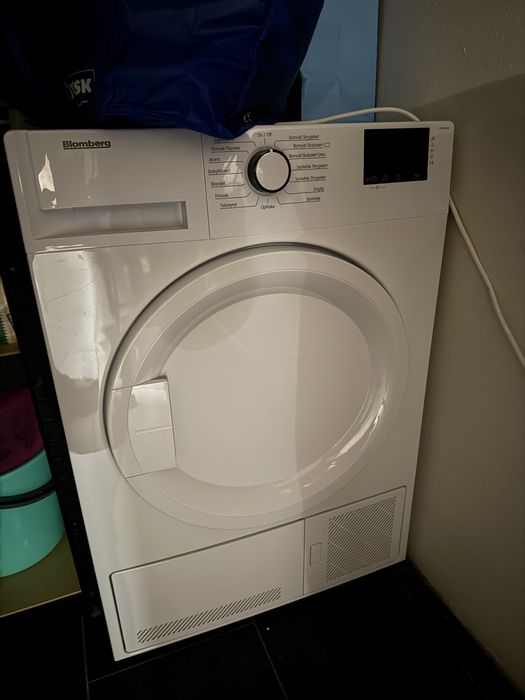 Сушильна машинка Bloomberg