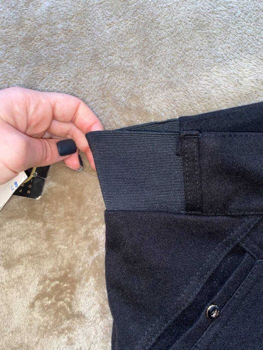 Класичні брюки жіночі