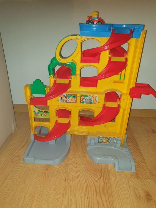 Parking Zjeżdżalnia Fisher Price Little People