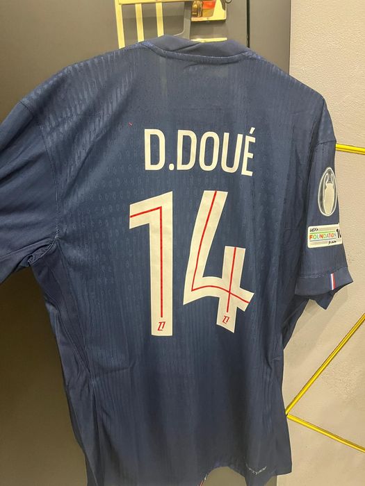 Desire Doue 14. Koszulka PSG, rozmiar L. 25/26