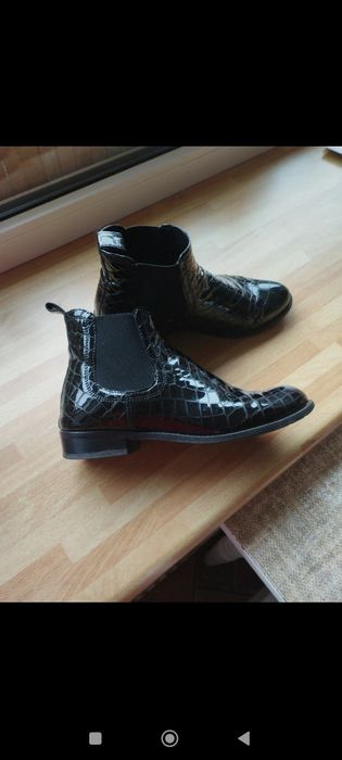 Botki damskie lakierowane