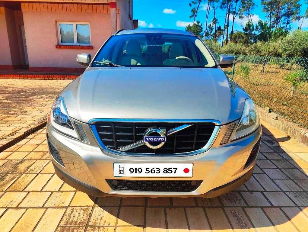 Volvo XC60 2.0 Momentum 164cv / 149€ mês