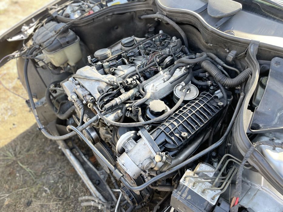 Двигатель Mercedes 2.2CDI OM611 блок гбц форсунки