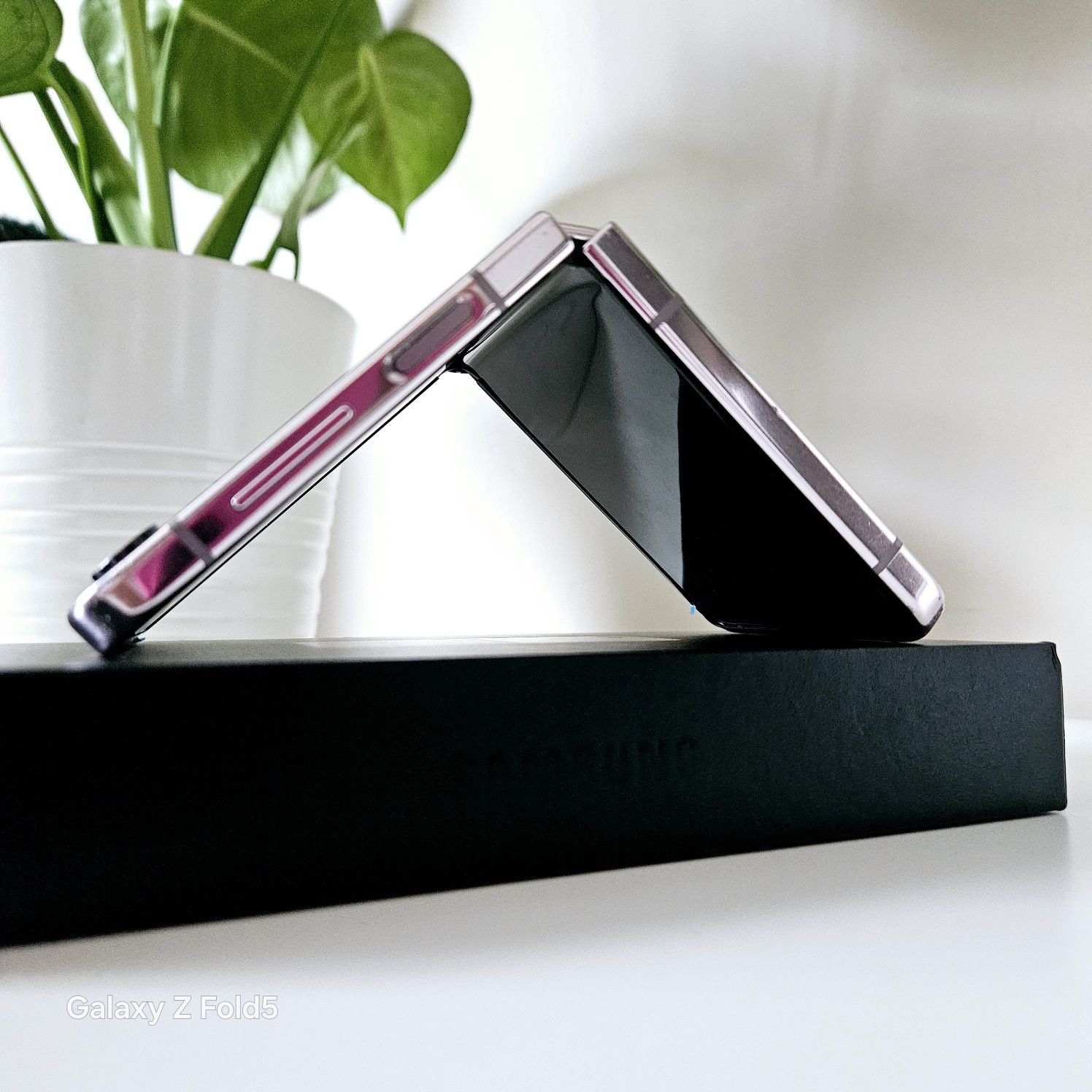 Samsung Galaxy Z Flip 5 lawendowy
