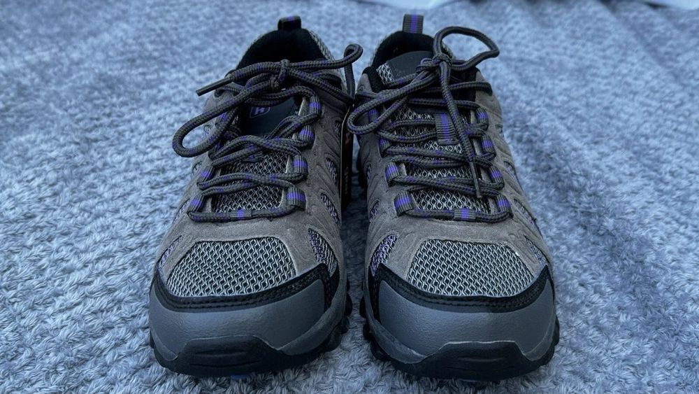 Кросівки безкоштовно кроси