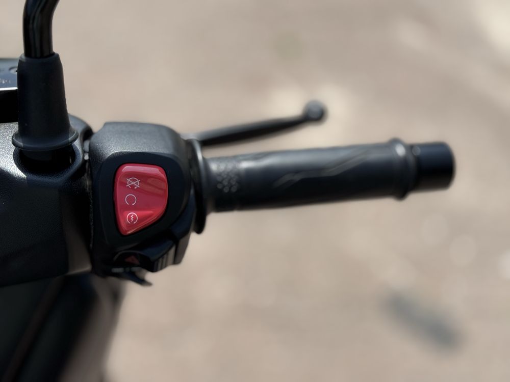 Макси-скутер Ямаха Yamaha XMAX 250 ABS 2021 рік
