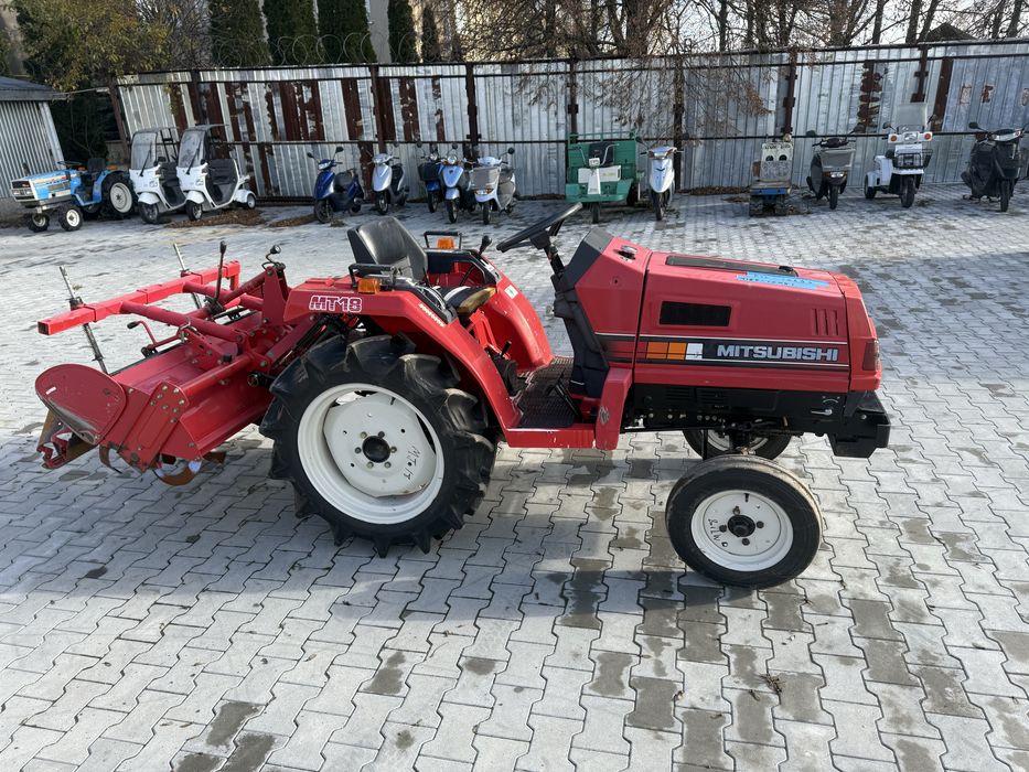 Японський трактор Mitsubishi MT18