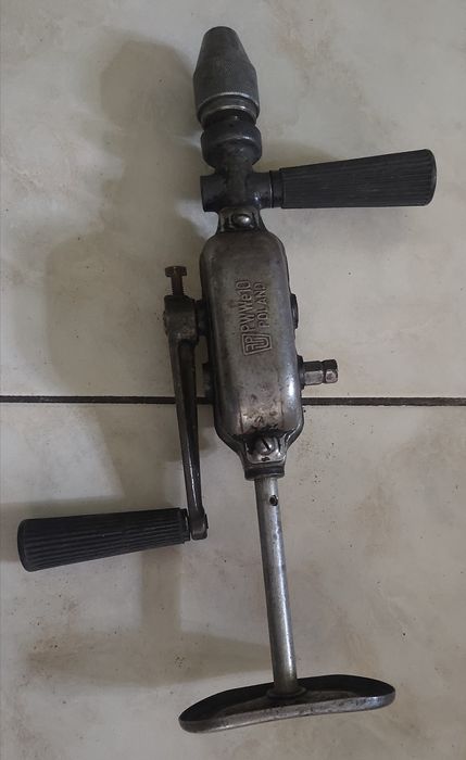 Wiertarka ręczna dwubiegowa