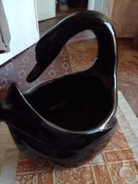 Винтажная фарфоровая ваза черный лебедь