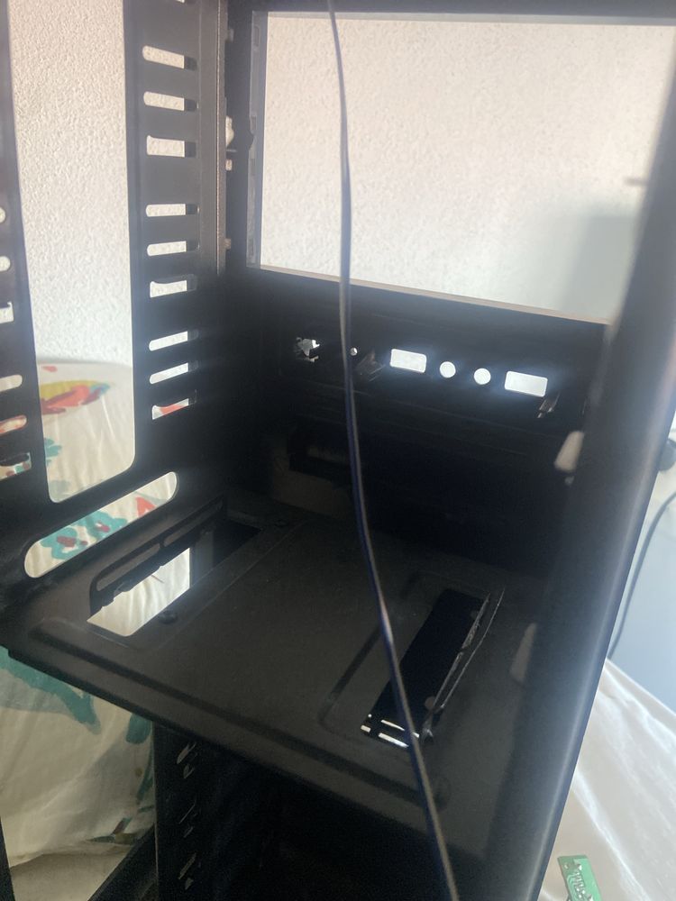 Vendo caixa de pc
