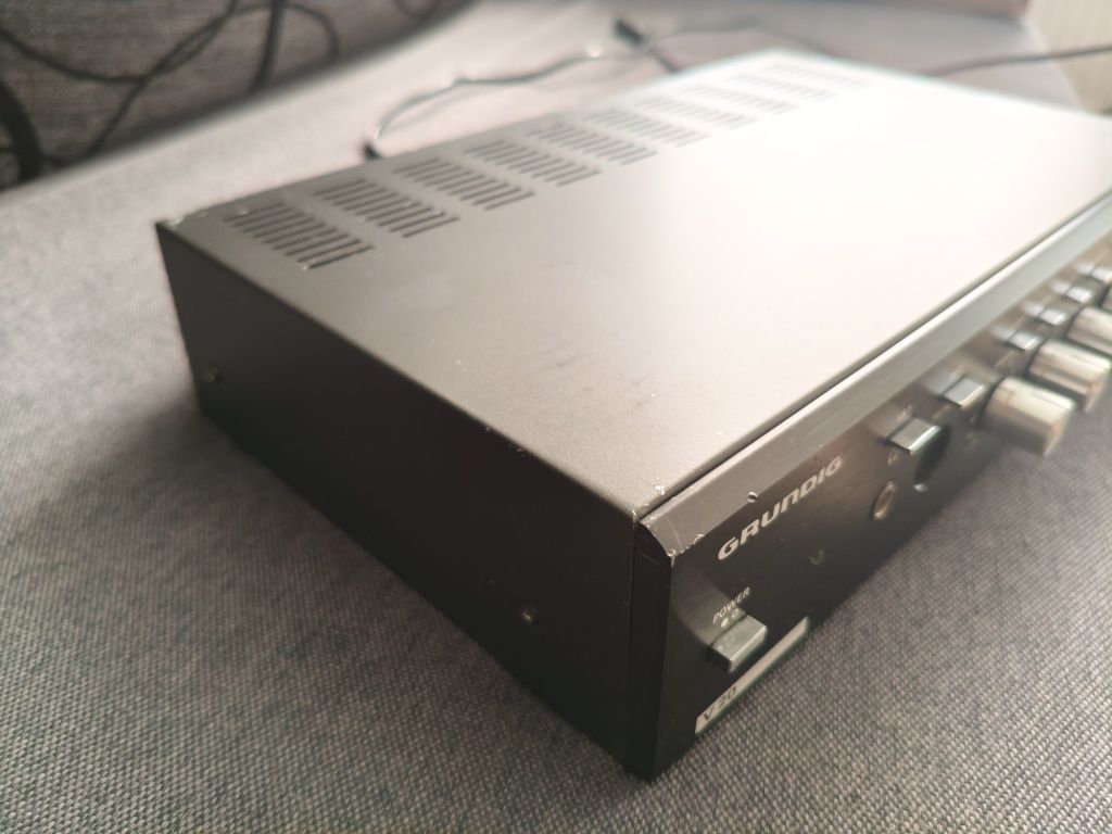 Wzmacniacz grundig v20