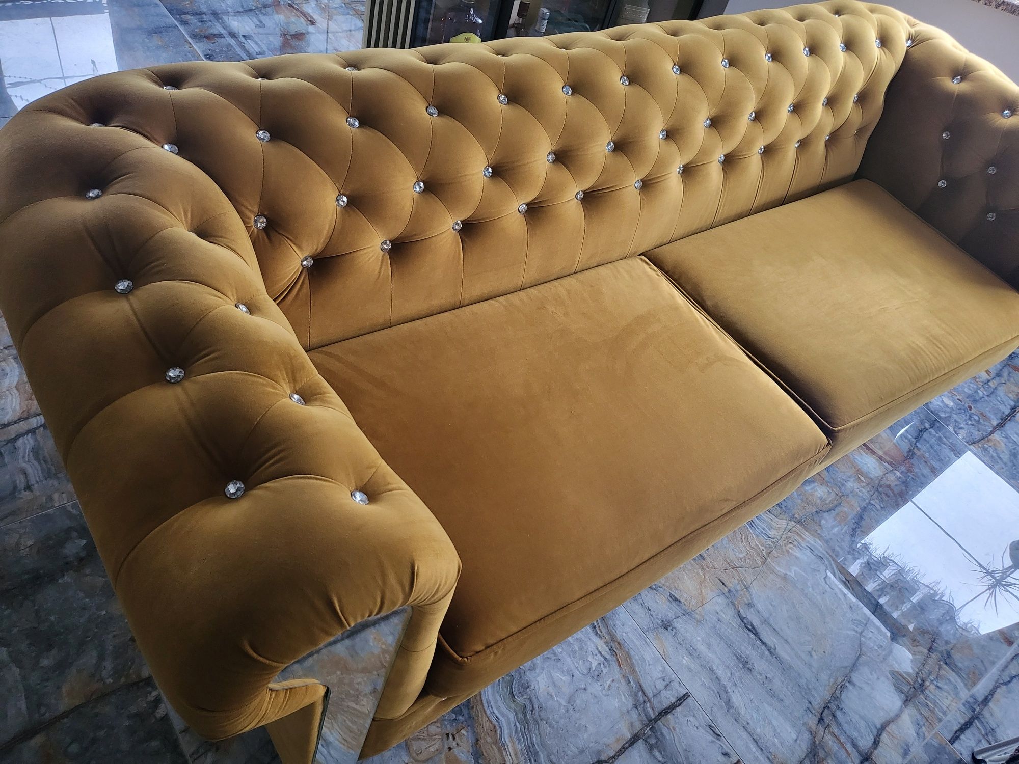 Fotel glamour velvet z krysztalkami