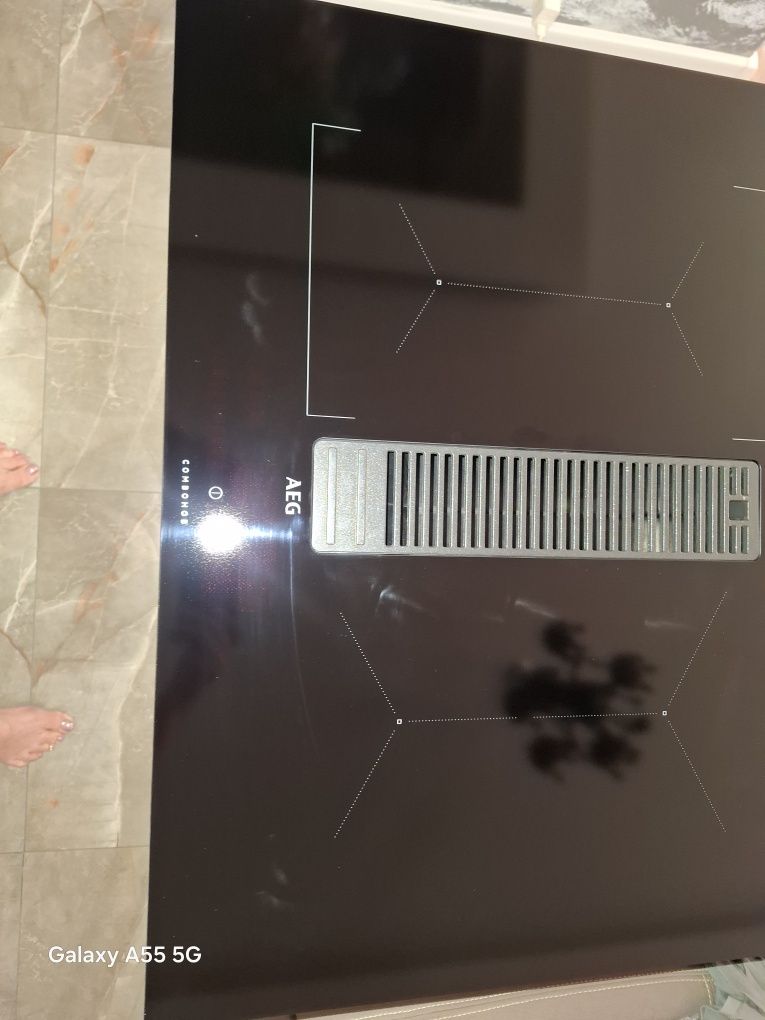 Płyta indukcyjna  z wyciągiem AEG combohob model  IDE74243IB
