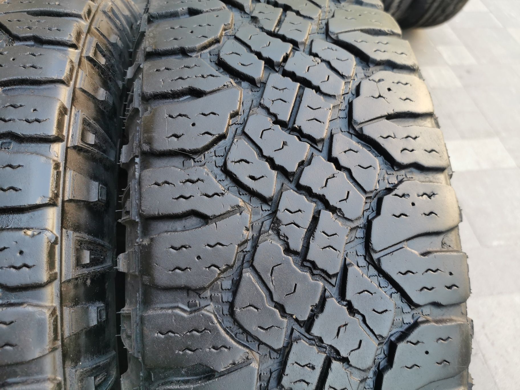 Пара шин 275/65 R20 Goodyear Duratrack