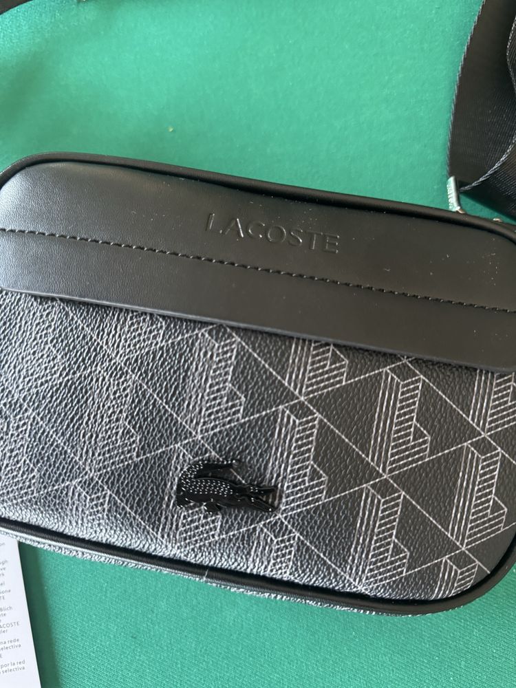 Bolsa Lacoste Monograma