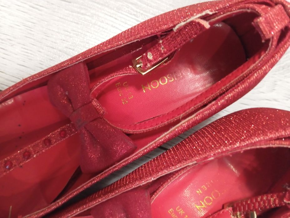 Туфельки для принцеси monsoon