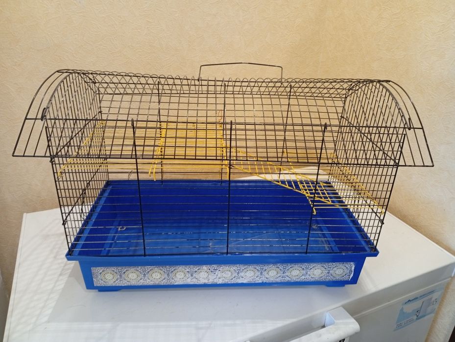 Клітка для гризунів велика в гарному стані