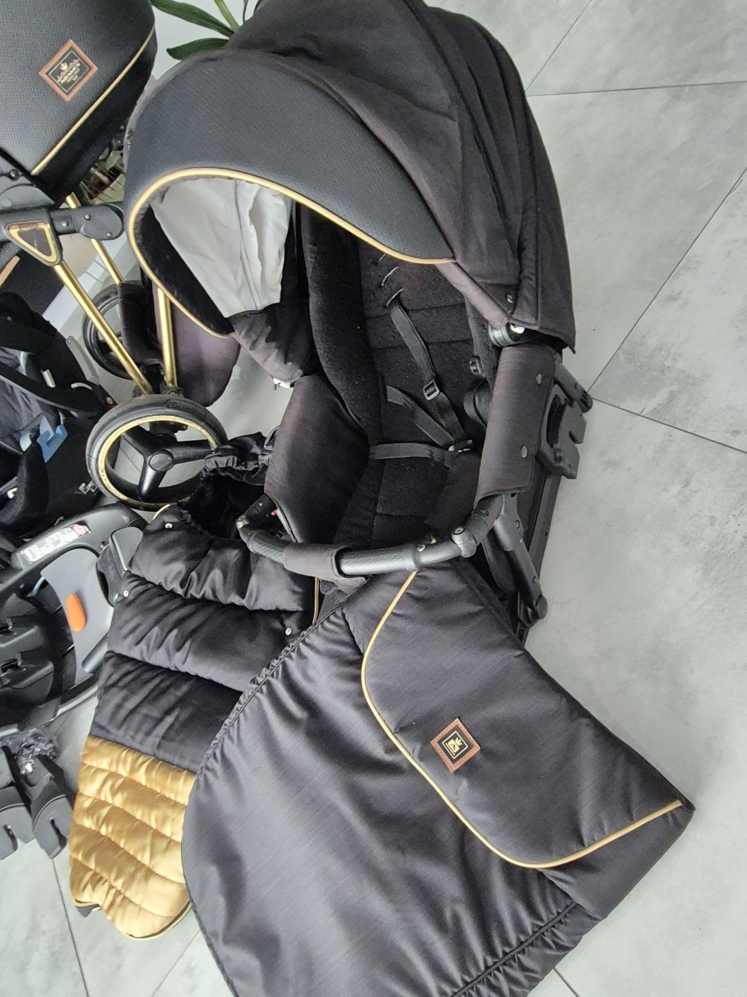 Zestaw Wózek dziecięcy 3w1 Gondola Nosidełko Spacerówka Cybex Adamex