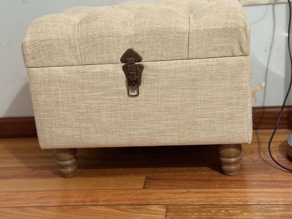 Venda de conjunto de baus para quarto