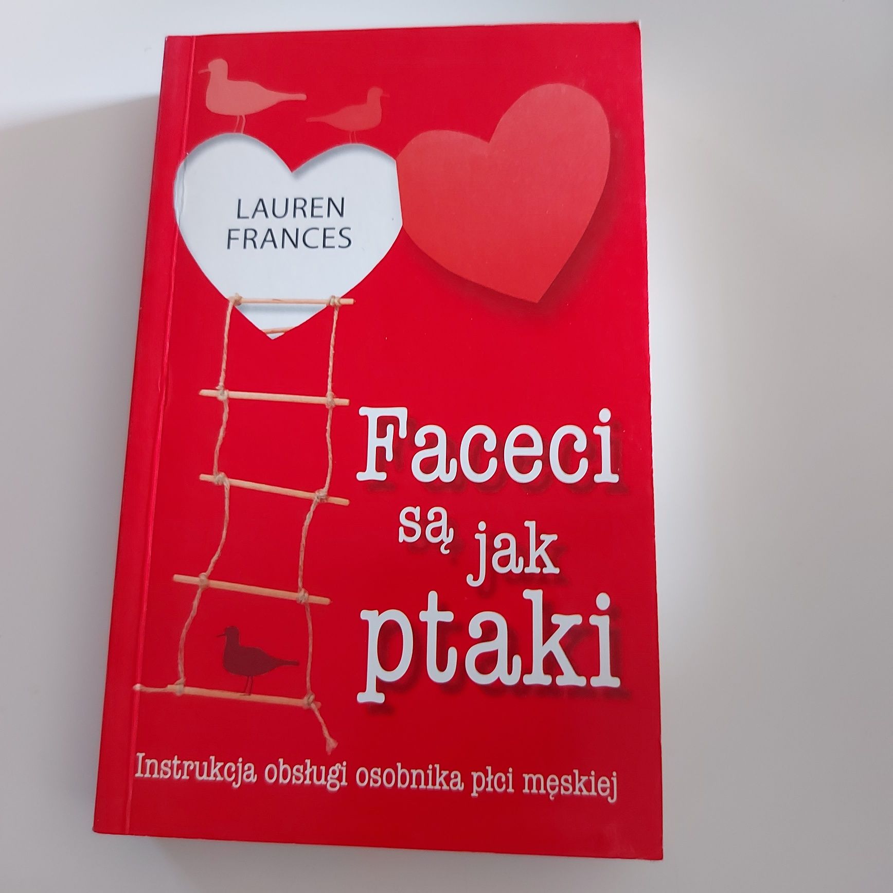 Faceci jak ptaki, Lauren Frances