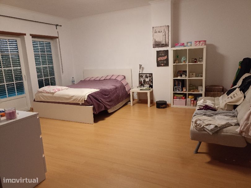 Moradia T3 c/nova c/terreno junto Fazendas Almeirim