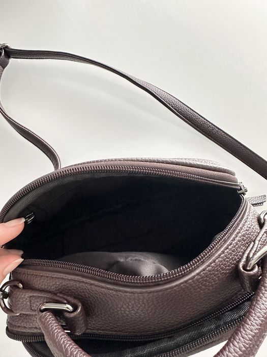 Жіноча шкіряна сумочка