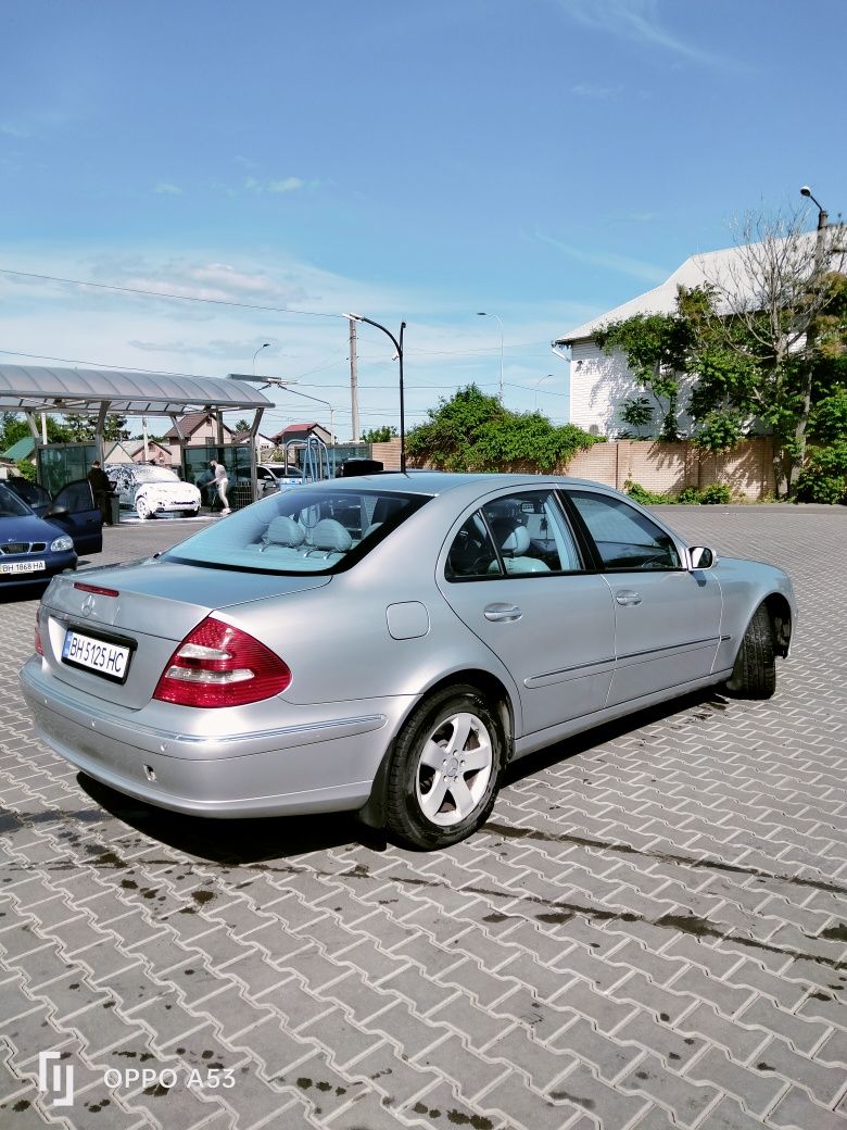 Mersedes Benz e200