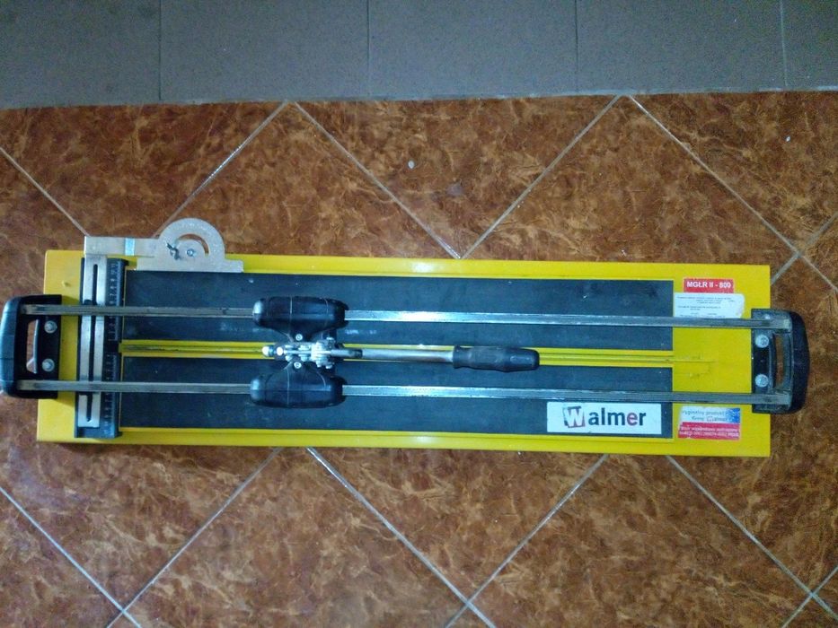 Ręczna przecinarka  do płytek  ceramicznych MGŁR II 800 mm WALMER