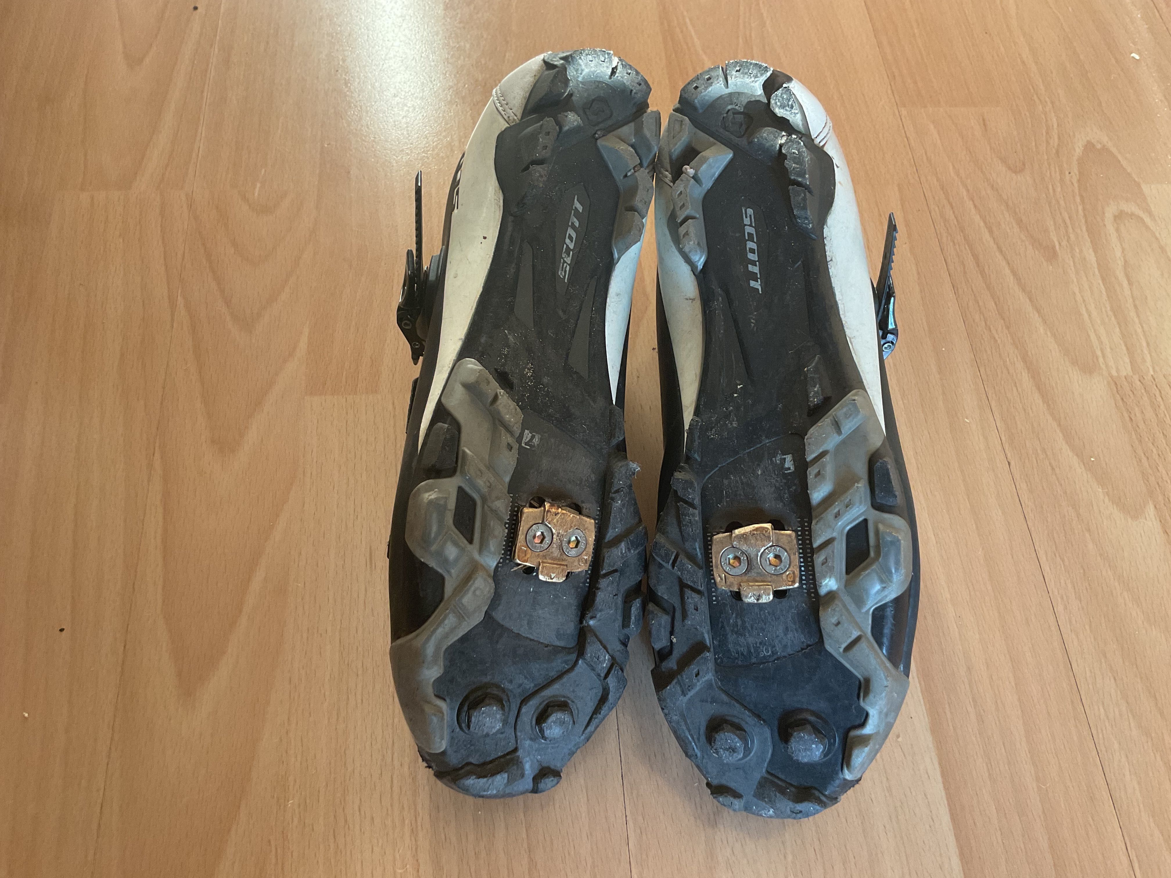 Scott Buty MTB Kolarstwo Górskie .