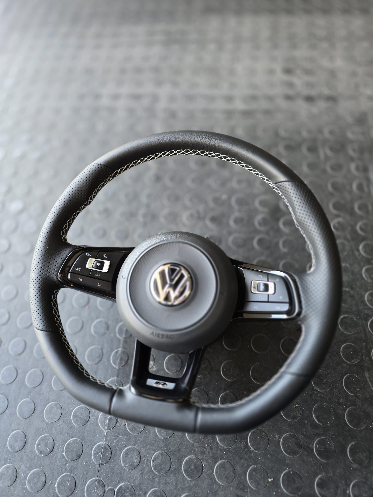 Volante Vw Golf 7 /7.5  R + Air-Bag C/NOVO