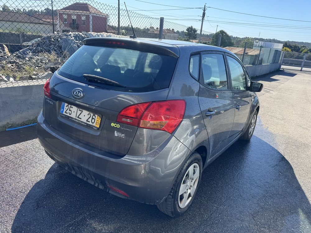 Kia Venga 1.4 Attract GPL