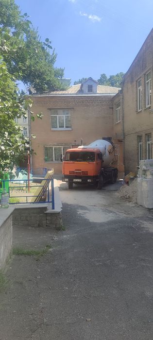 Доставка бетону.Лісники