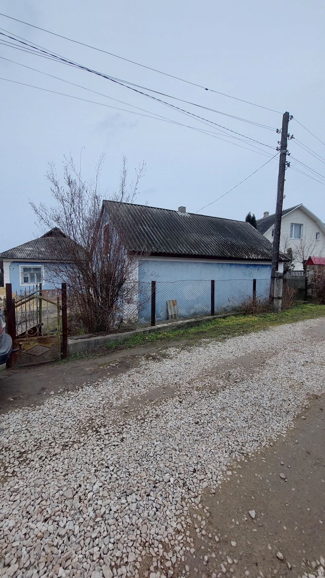 Продам будинок та участок 18 соток. Вул.Армійська,19. с.Серебрія.