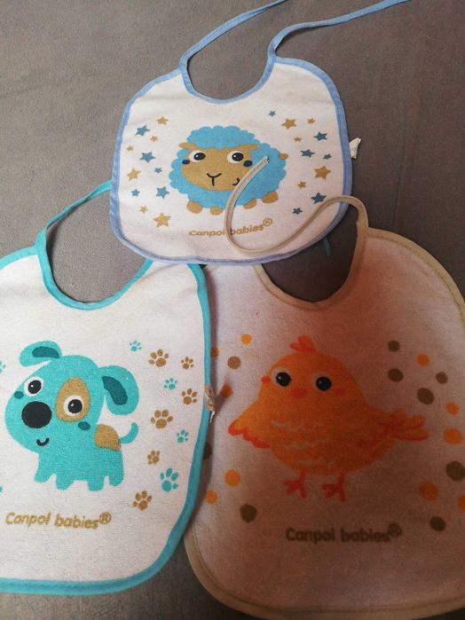 Sprzedam śliniaki canpol Babies.