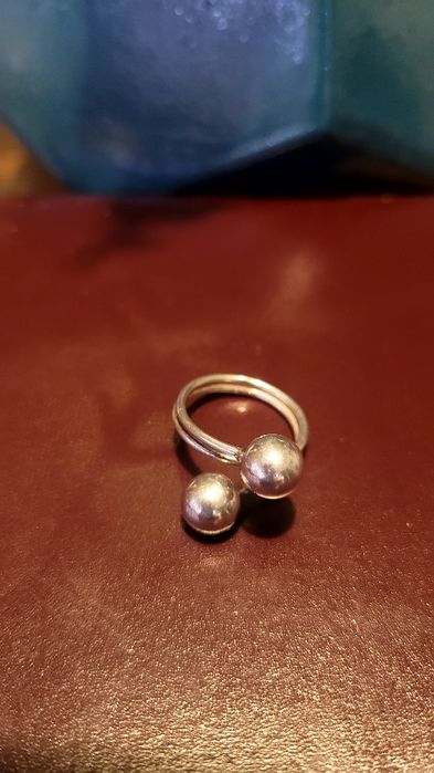 Srebrny pierścionek, prosty, klasyczny, modny r. 13/14