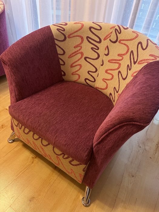 Komplet wypoczynkowy + 2 fotele w stanie idealnym