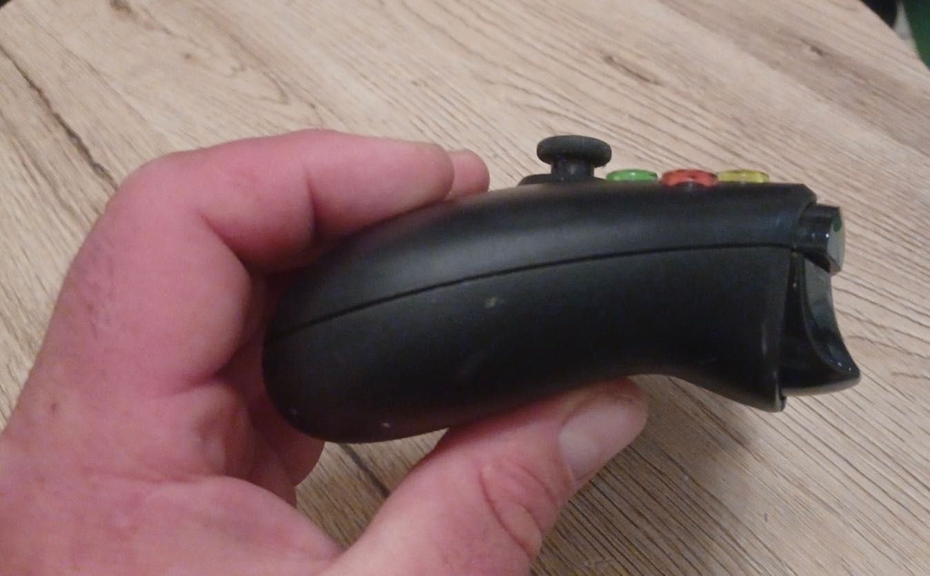 Oryginalny bezprzewodowy Pad Xbox One model 1708