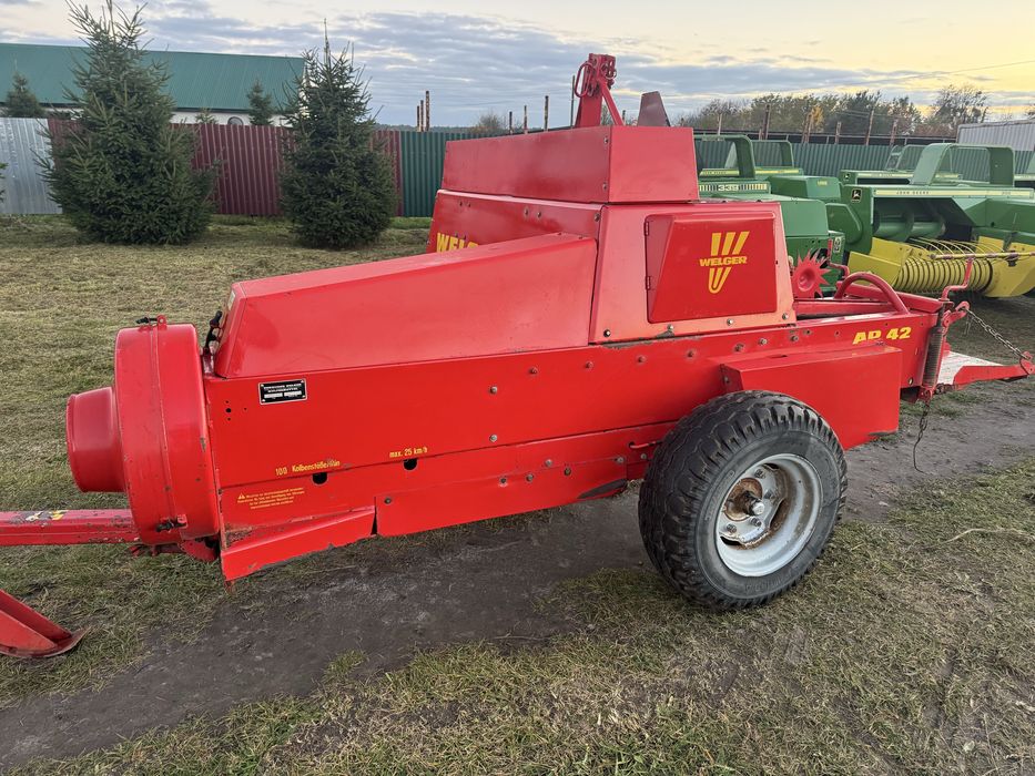 Прес підбирач Пресс-подборщик тюкопрес Велгер WELGER AP42 (AP430-400)